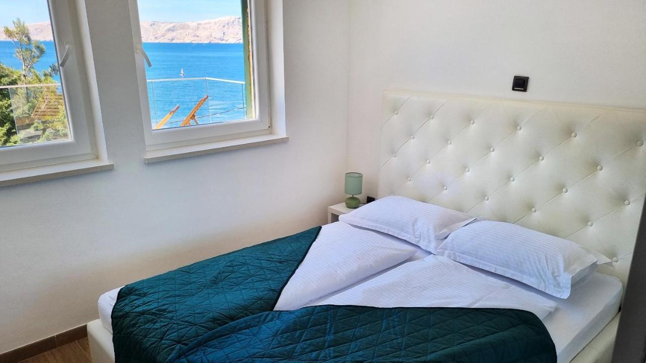 Villa Relax , With Seaview And Two Pools Near Beach スタリー・グラード エクステリア 写真