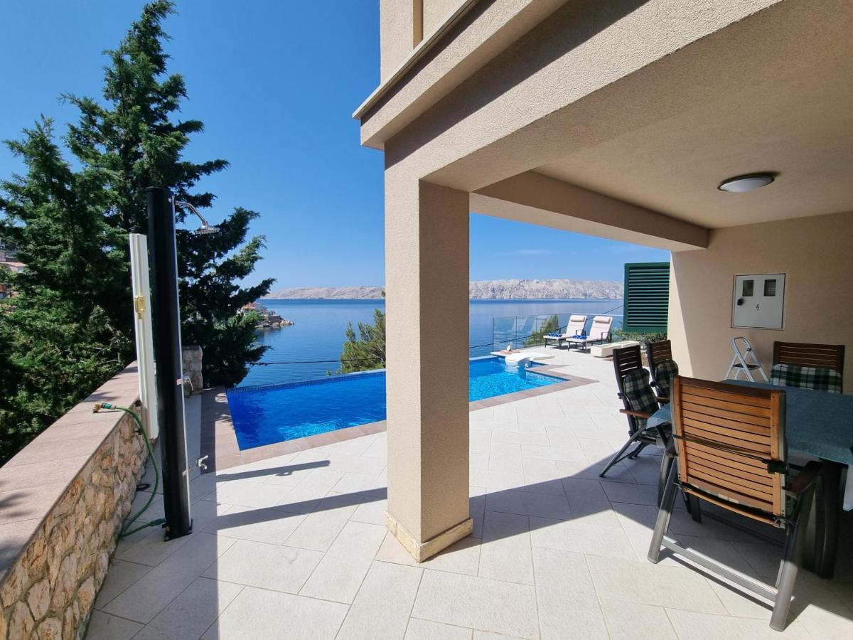Villa Relax , With Seaview And Two Pools Near Beach スタリー・グラード エクステリア 写真